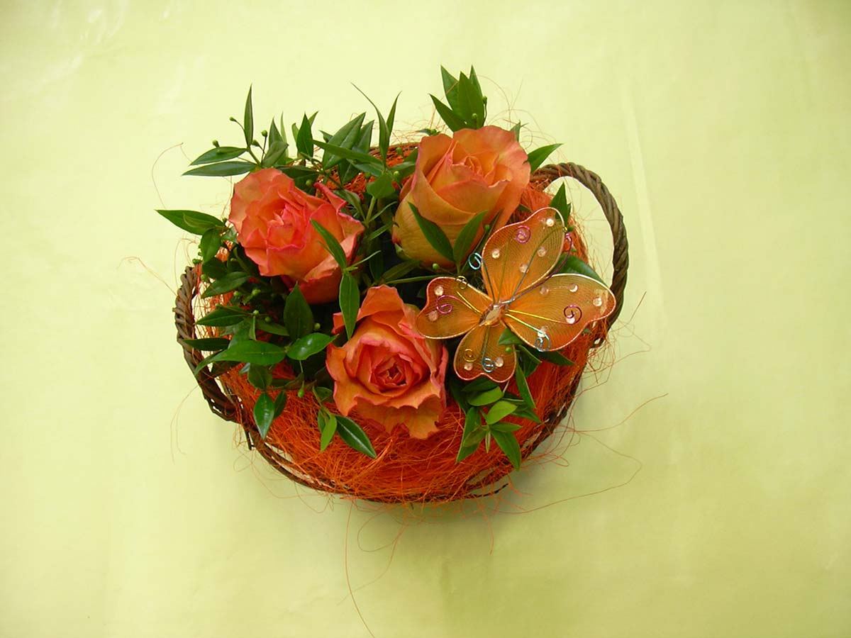 Centrotavola-cestino-rose